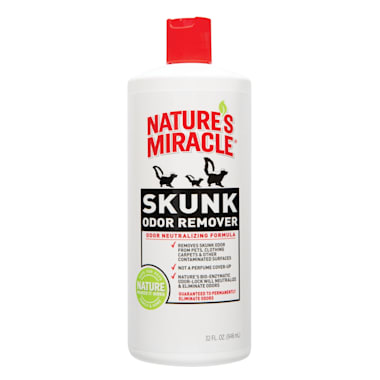 cleaning skunk off dog