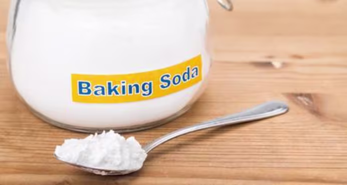 Baking Soda for Dogs: Smell, Safety & What to Know