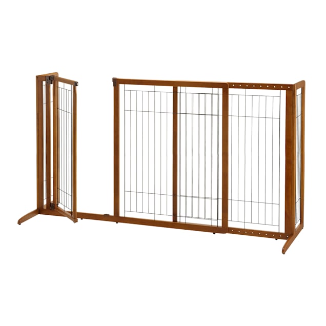 Self clearance standing gate