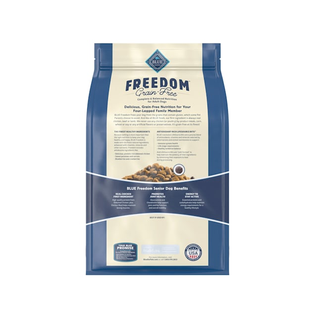 Blue freedom grain best sale free senior dog food