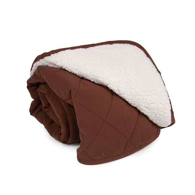 Carolina Pet Company Quilt Microfiber & Cloud Sherpa Throw, 48" L X 54" W X 1" H, Chocolate - Carousel image #1