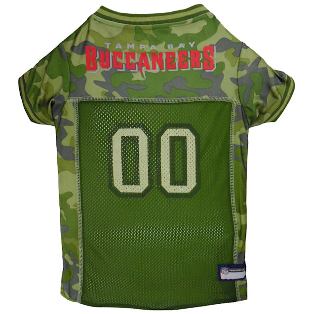 tampa bay buccaneers camo jersey