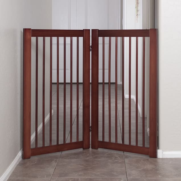 Primetime petz 360 configurable dog cheap gate with door