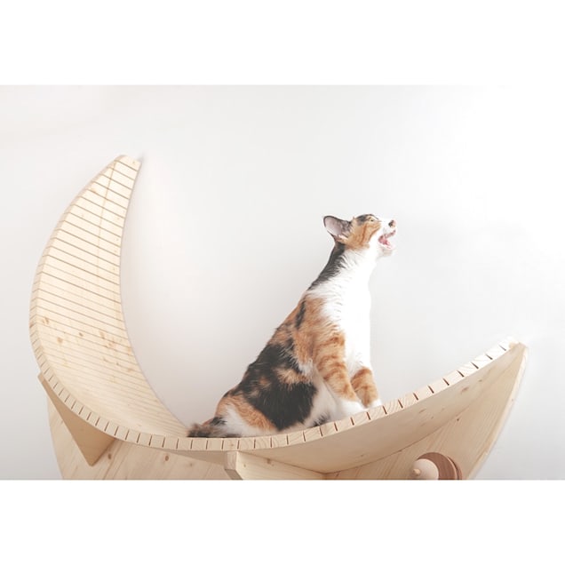 MYZOO AndMakers Luna Crescent Moon Shape Wall Mounted Cat Bed Petco