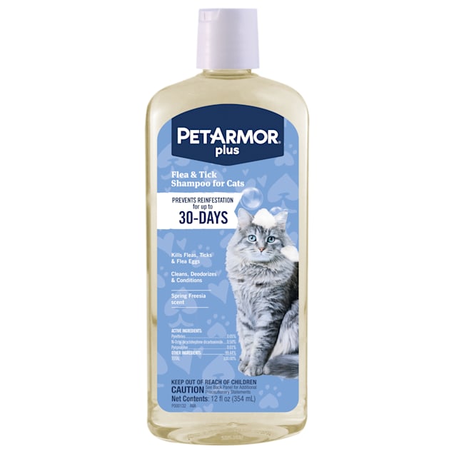 PetArmor Plus Flea and Tick Shampoo for Cats, 12 fl. oz. - Carousel image #1