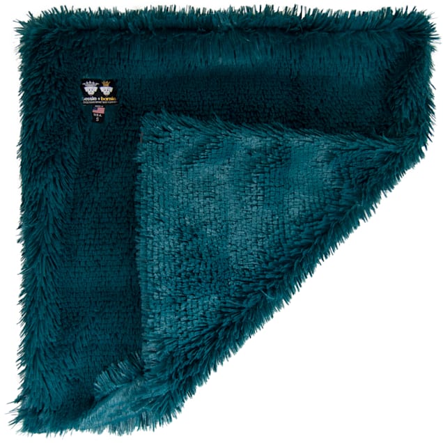 Bessie and Barnie Wonderlust Ultra Plush Faux Fur Pet Super Soft Reversible Blanket, 20" L X 20" W - Carousel image #1
