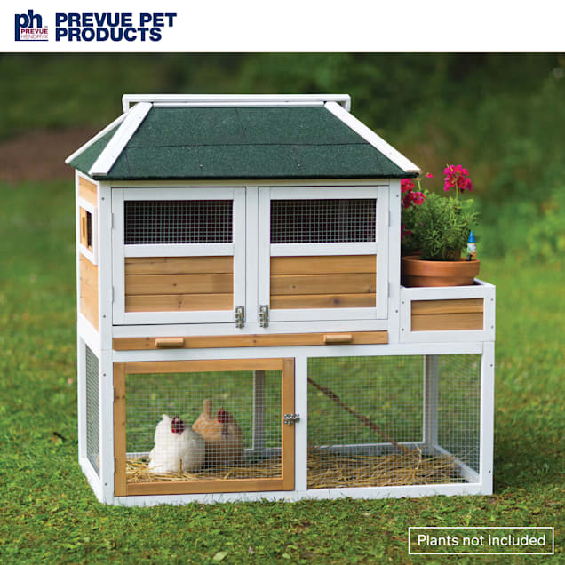 Prevue Pet Chicken Coop with Herb Planter