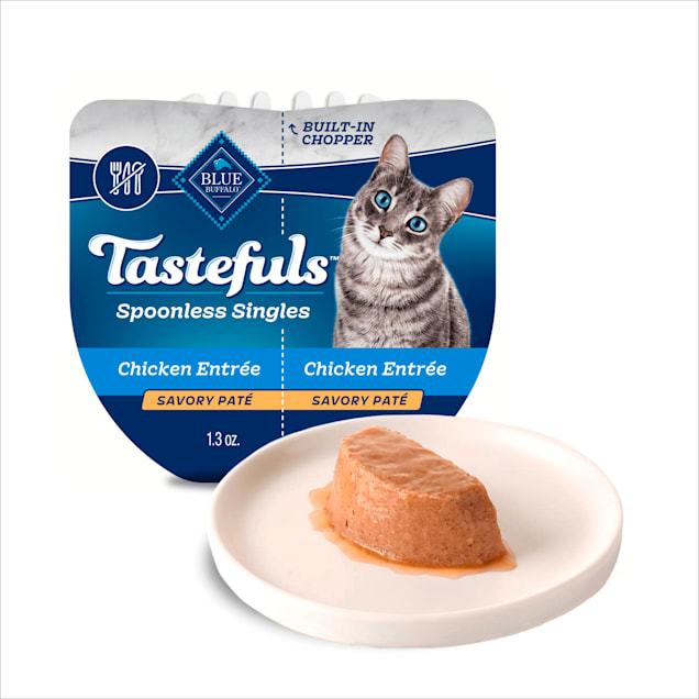 Blue Buffalo Blue Tastefuls Spoonless Singles Chicken Entree Adult Pate Wet Cat Food 2.6 oz. Case of 10