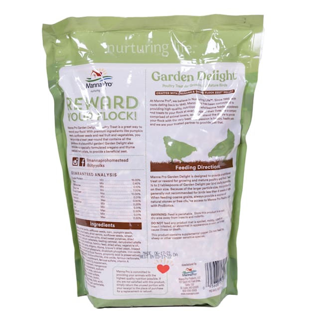 Manna Pro Harvest Delight Poultry Chicken Treat, 2.5 Lbs