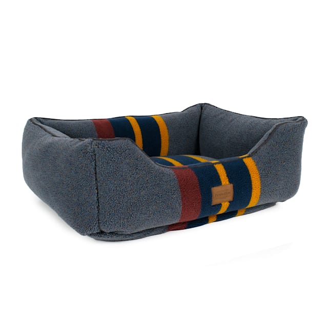 Pendleton Vintage Camp Kuddler Dog Bed in Lake, 30