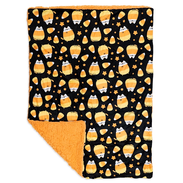 Pusheen Halloween Cat Throw Blanket 30 L X 40 W X 1.5 H Petco