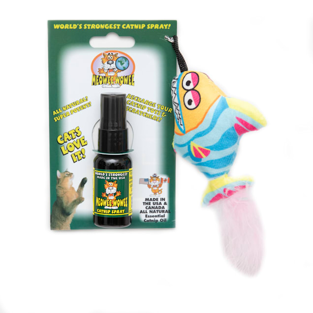 Cat Lures All Natural Catnip Spray 1oz Plus Cat Toy, Small - Carousel image #1