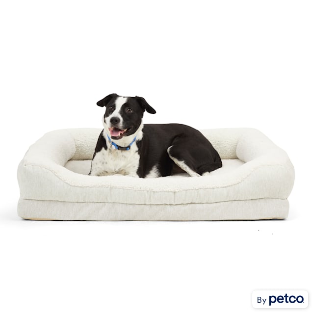 Pet Parents Call This Warming Pet Mat 'Heaven for Chilly Nights