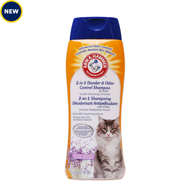 Arm & Hammer 2-in-1 Deodorizing Dander Reducing Shampoo for Cats, 20 fl. oz. - Carousel image #1