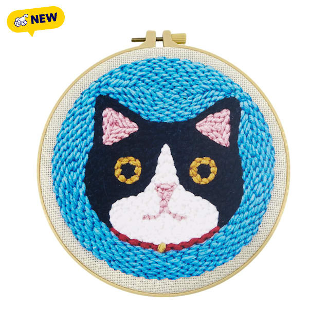Petco Black & White Cat Punch Needle Kit - Carousel image #1