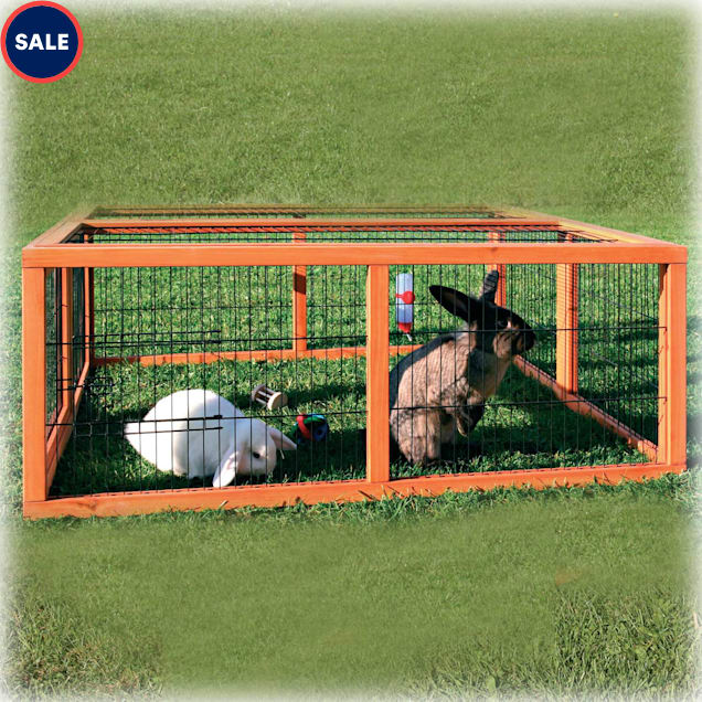 TRIXIE Outdoor Bunny House TRIXIE Insulated Rabbit Hutch With Outdoor ...