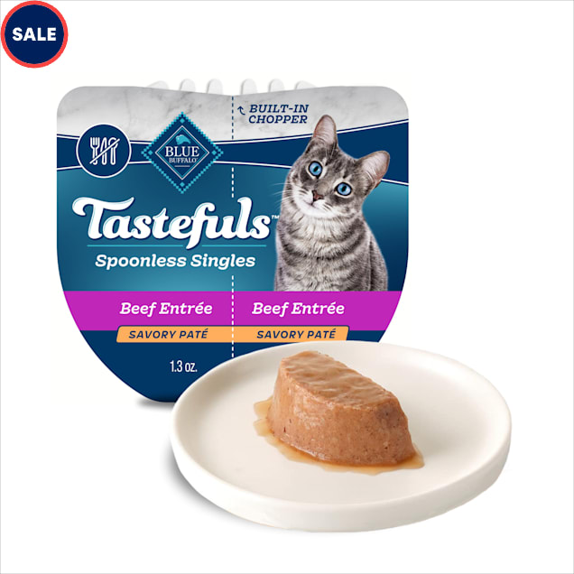Blue Buffalo Tastefuls Spoonless Singles Beef Entree Natural Wet Cat Food Pate, 2.6 oz. - Carousel image #1