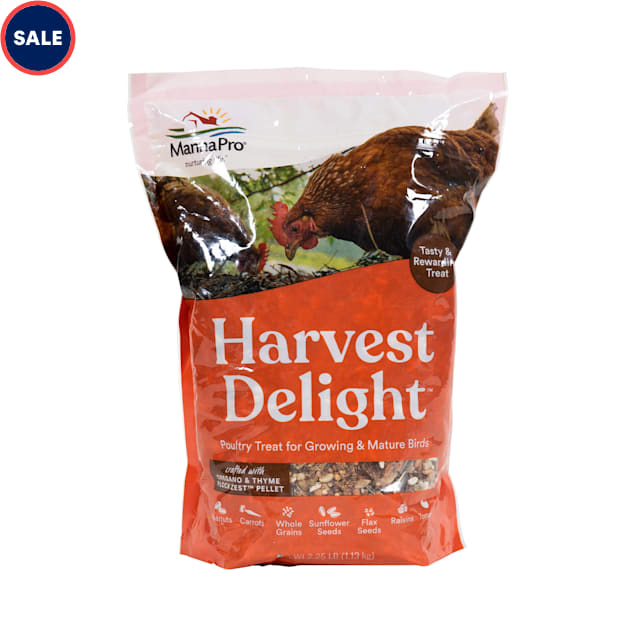 Manna Pro Harvest Delight Chicken Scratch Feed & Treats, 2.5 lbs. - Carousel image #1