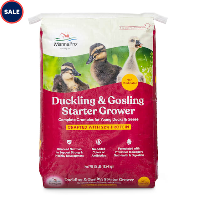 Manna Pro Duckling Gosling Starter Grower Crumble, 25 lbs. - Carousel image #1
