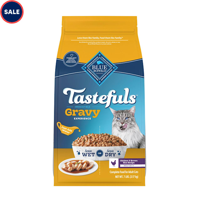 Blue Buffalo Tastefuls Irresistible Gravy Experience Chicken Adult Cat 7+ Dry Food, 7 lbs. - Carousel image #1