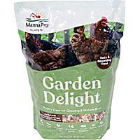 Manna Pro Chicken Scratch Garden Delight Grains & Treats
