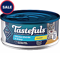 Blue Buffalo Tastefuls Chicken Entree in Gravy, Flaked Wet Food for Adult Cat
