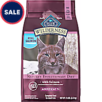 Blue Buffalo Wilderness High-Protein & Grain-Free Natural Ingredients, Salmon Dry Food for Mature 7+ Adult Cats