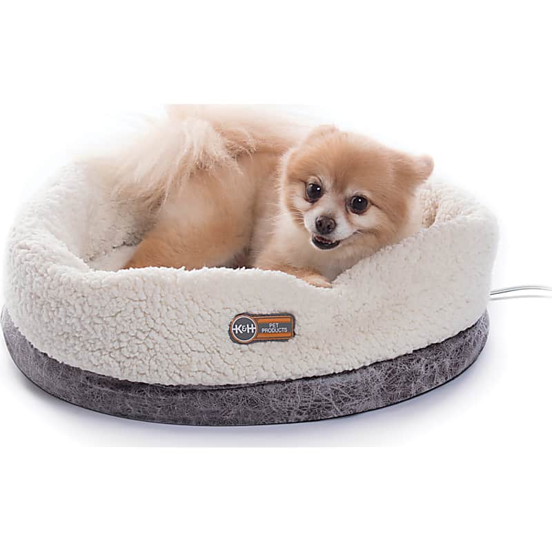 Whisker City Cuddle Cup Plush Bed