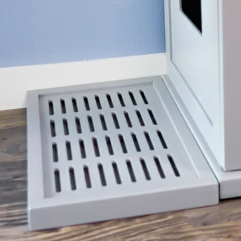 The Refined Feline Litter Catch for the Litter Box in Smoke