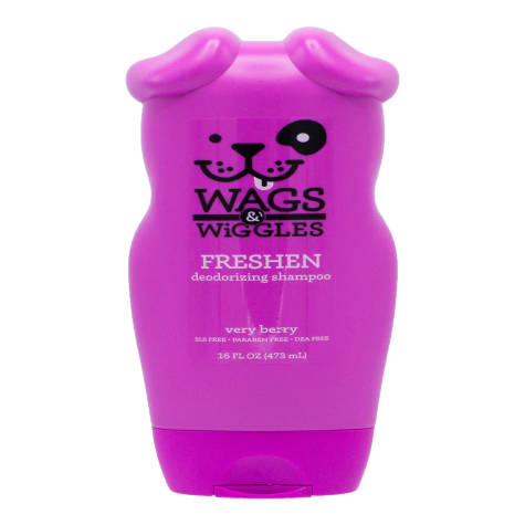 Wags & Wiggles Freshen Deodorizing Very Berry Scent Dog Shampoo