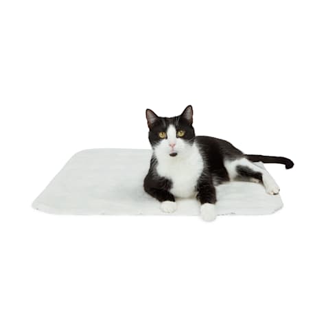 EveryYay Gray Diamond Print Cat Throw