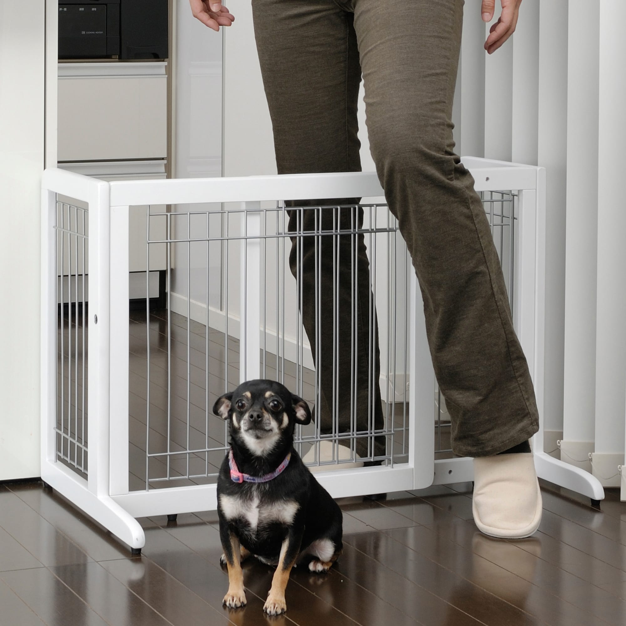 richell freestanding pet gate large