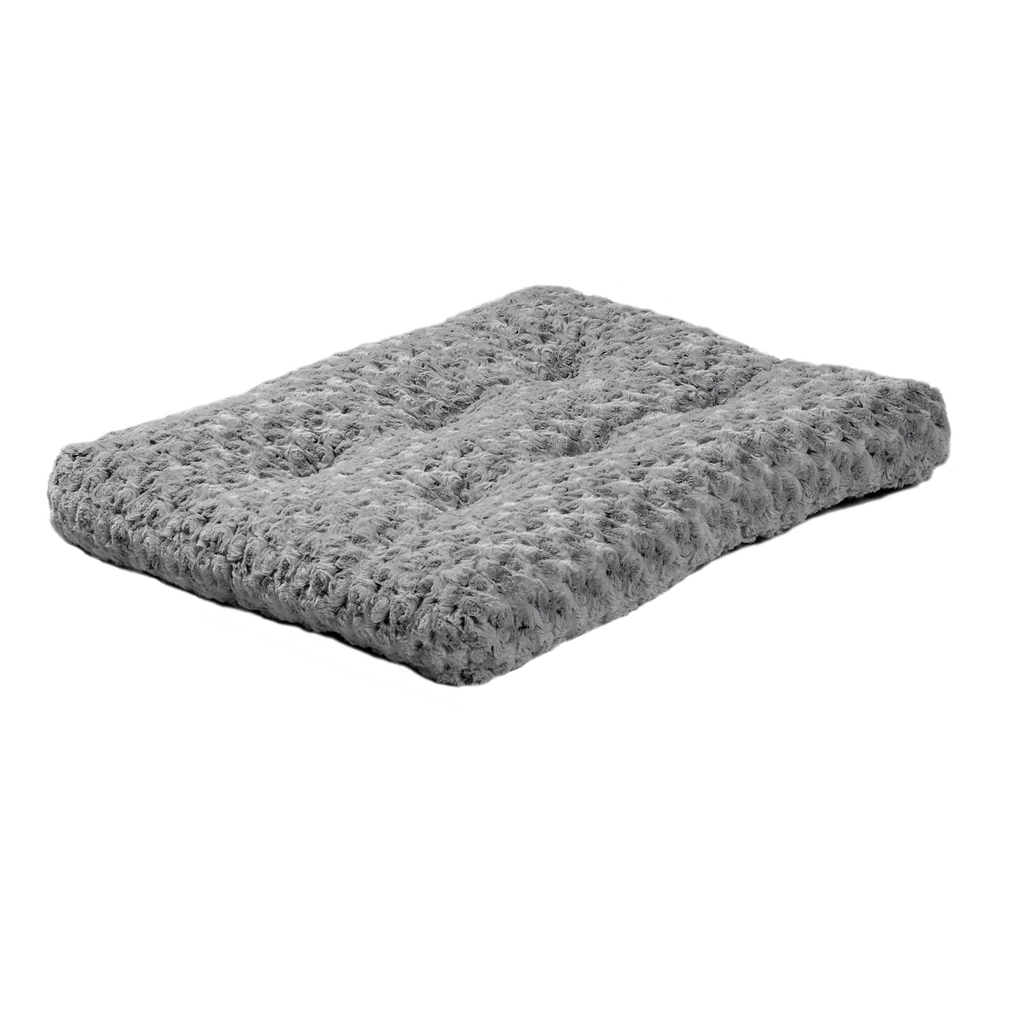 MidWest Quiet Time Dog Bed & Crate Mat  Deluxe Ombre Swirl  18   Gray