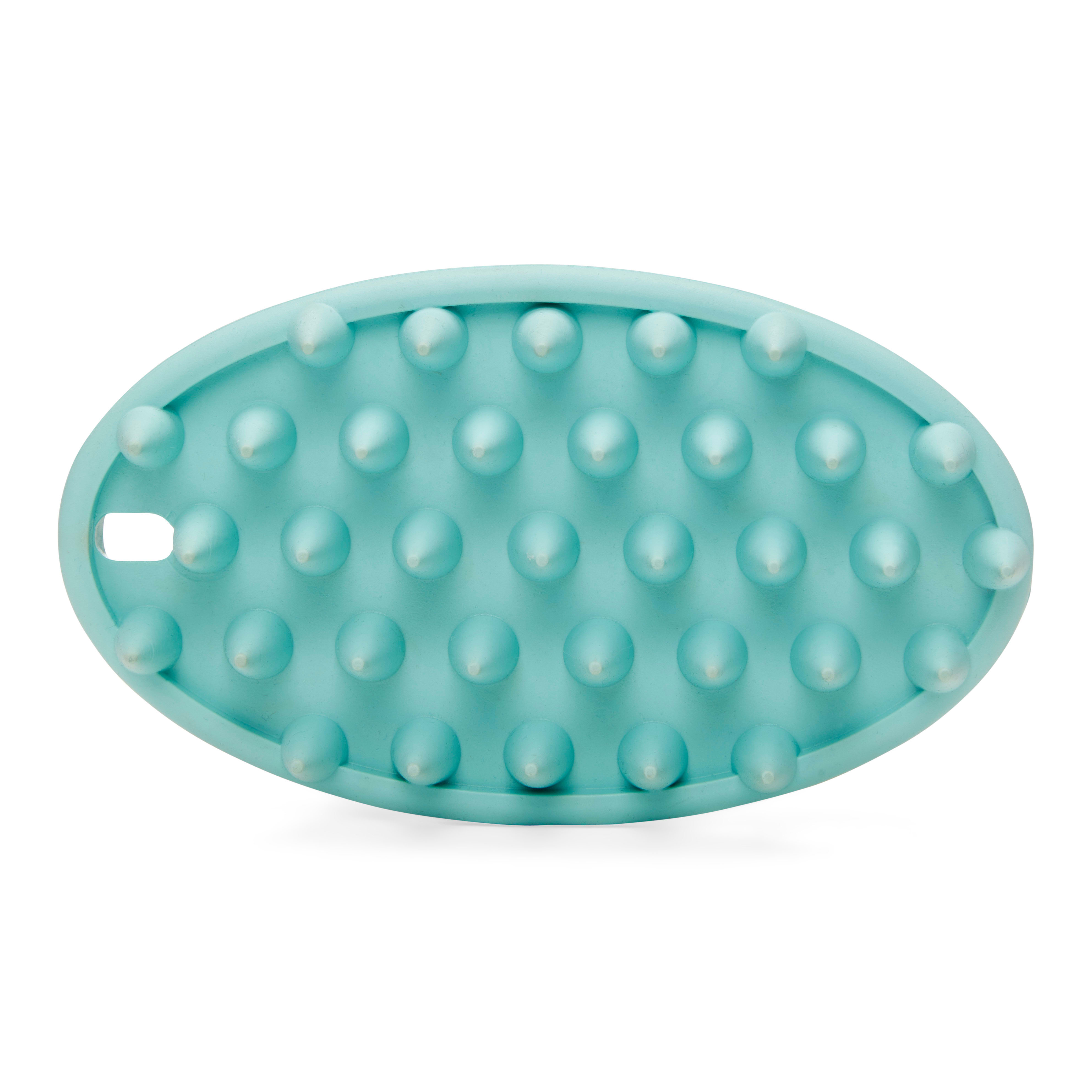 Well Good Large Massaging Curry Brush for Dogs Large Petco