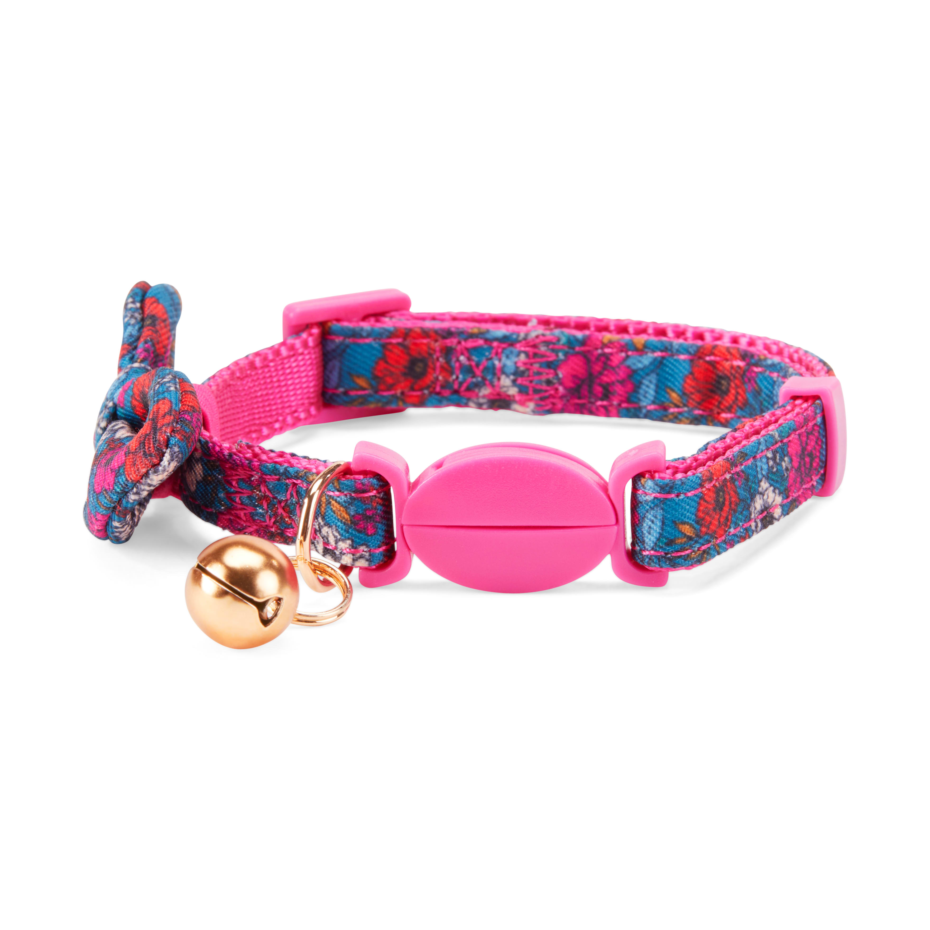 Breakaway dog 2025 collar petco