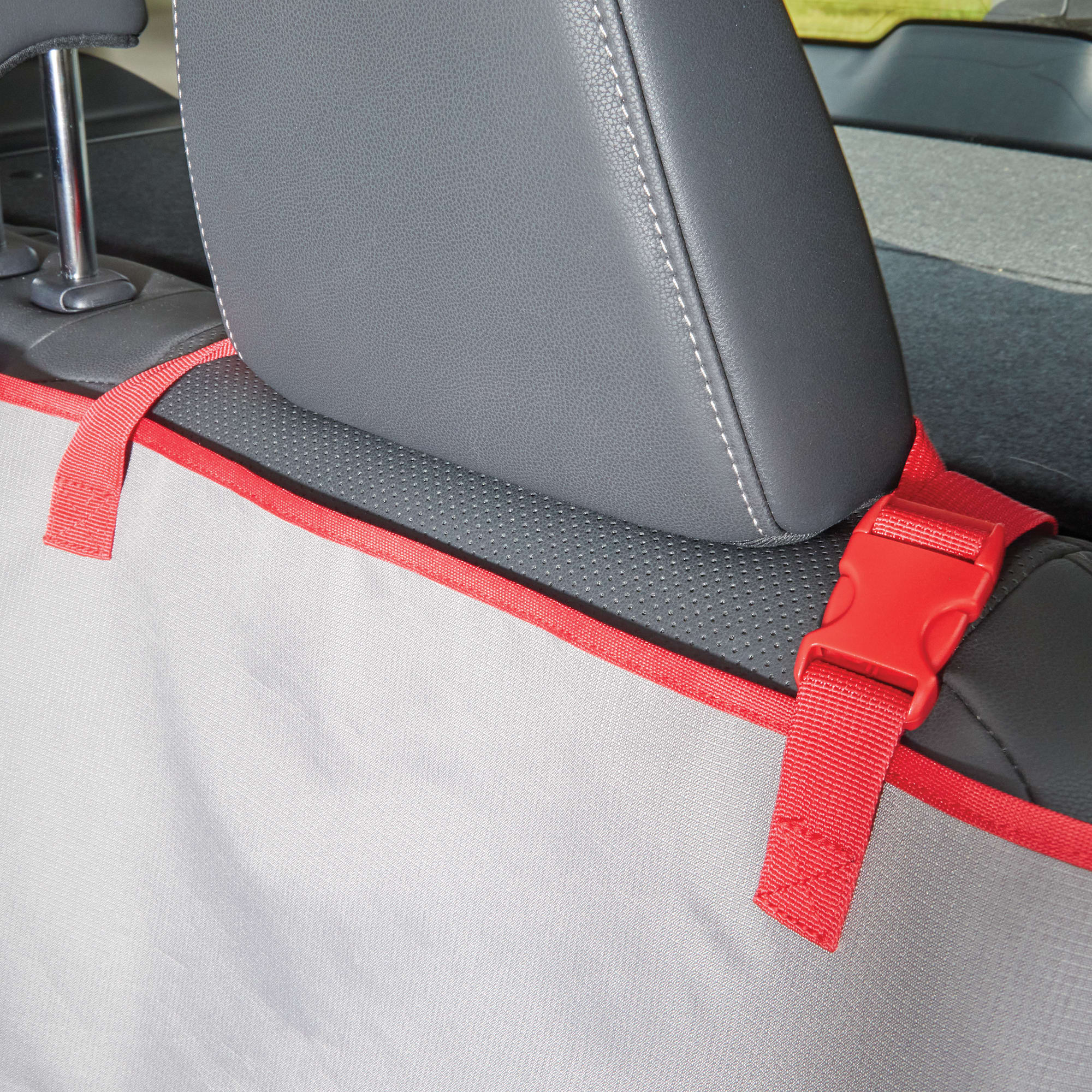 EveryYay Road Trippin' Black Seat Belt Extender