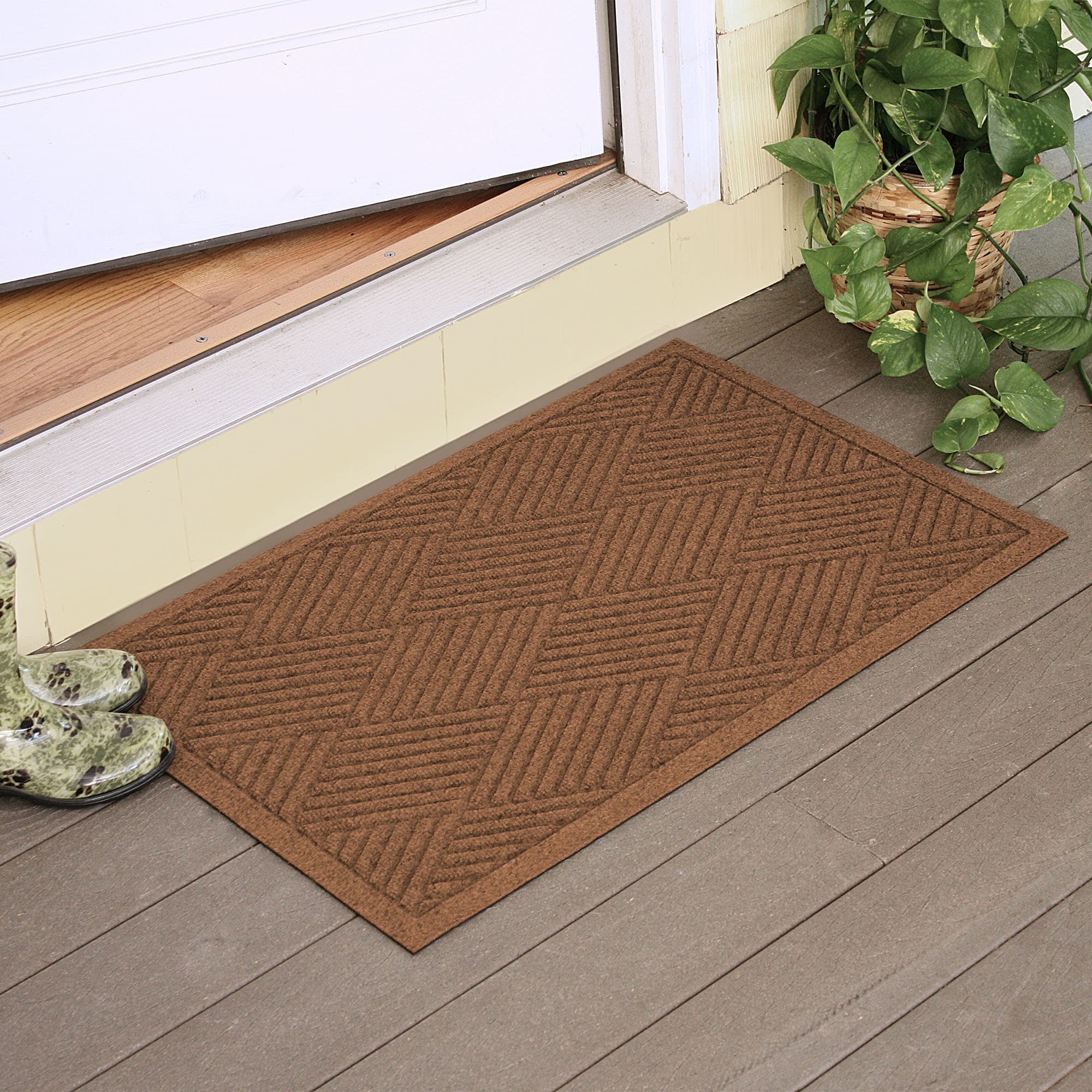 Bungalow Flooring 3x5 Aqua Shield Argyle Indoor/Outdoor Door Mat