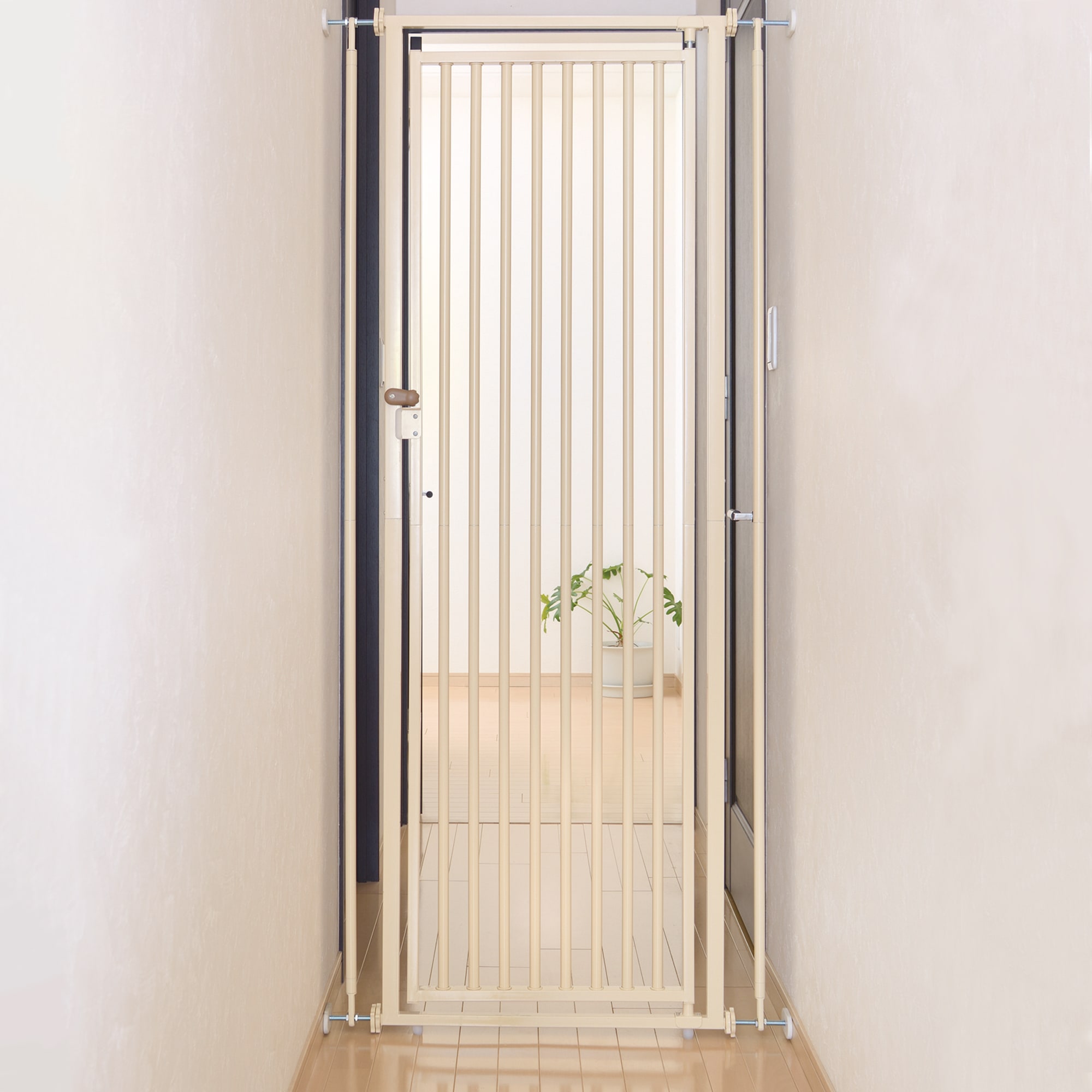 Richell Beige Steel Cat Extra Tall Safety Gate 37.5 L X 3 W X 71.5 H