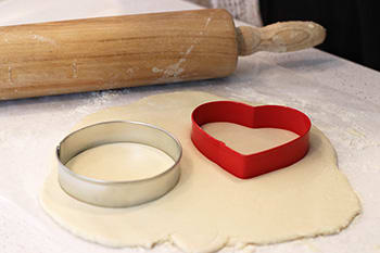 rolling pin with dough image