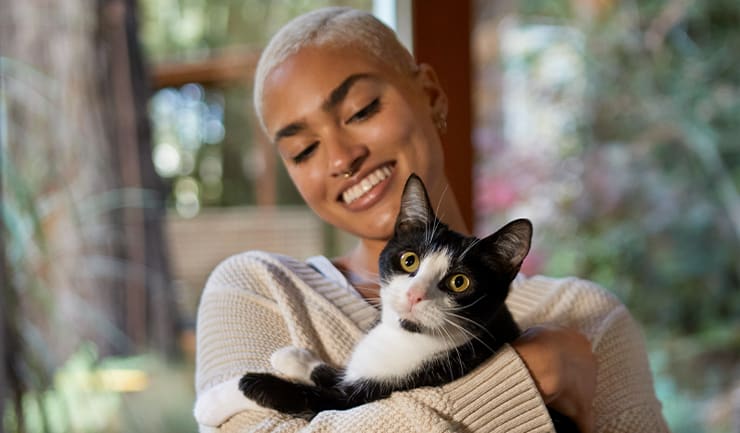 10 Perfect Mother’s Day Gifts for Cat Moms