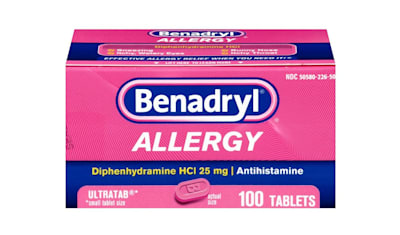 Benadryl for Dogs & Cats: Uses, Dosage, Side Effects, & Safety